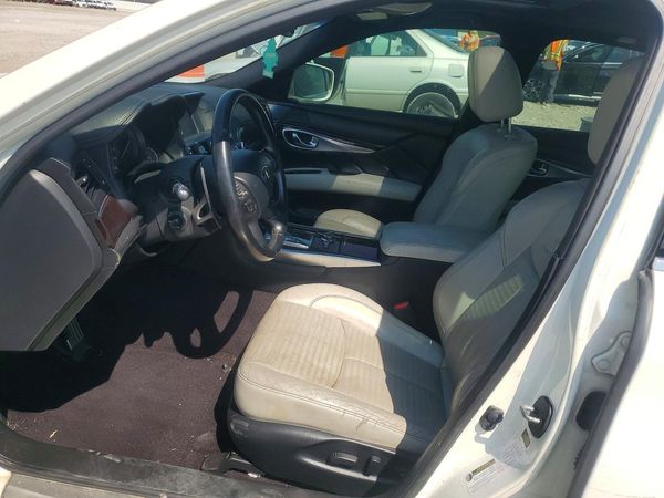 2013 INFINITI M56 — DENT