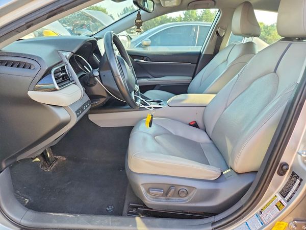 2021 TOYOTA CAMRY XLE