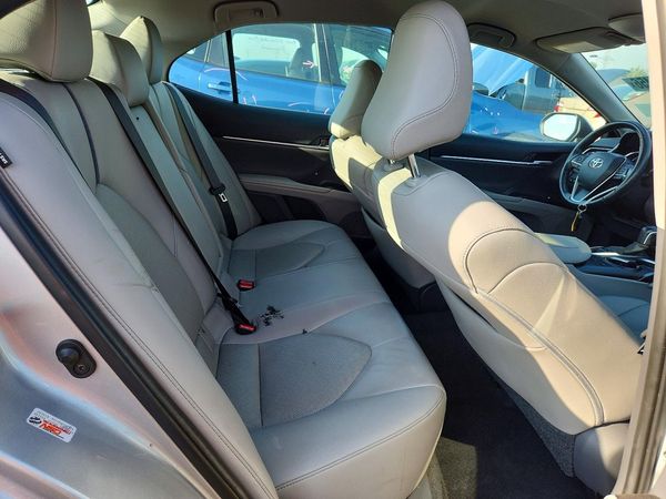2021 TOYOTA CAMRY XLE