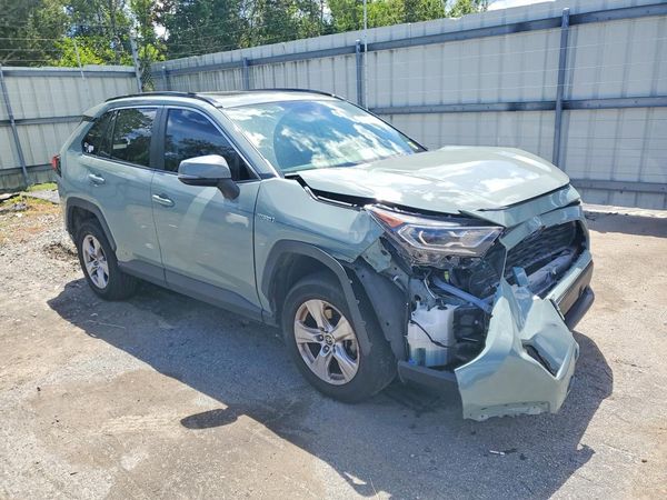 2021 TOYOTA RAV4 XLE HV