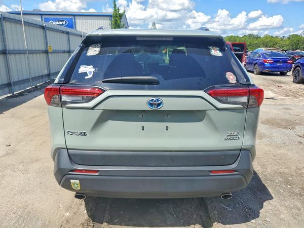 2021 TOYOTA RAV4 XLE HV