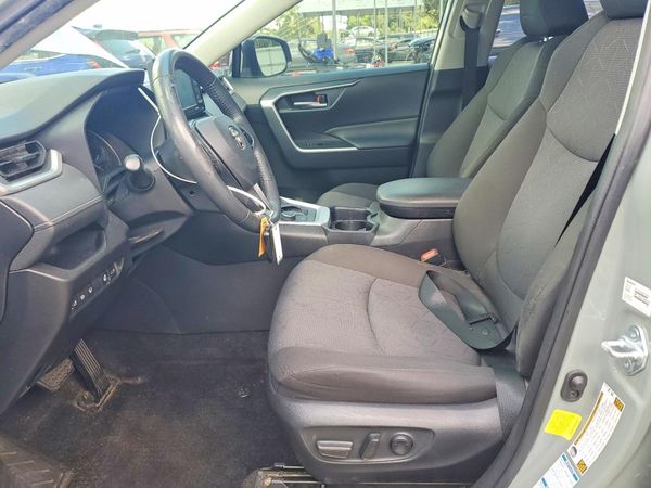 2021 TOYOTA RAV4 XLE HV