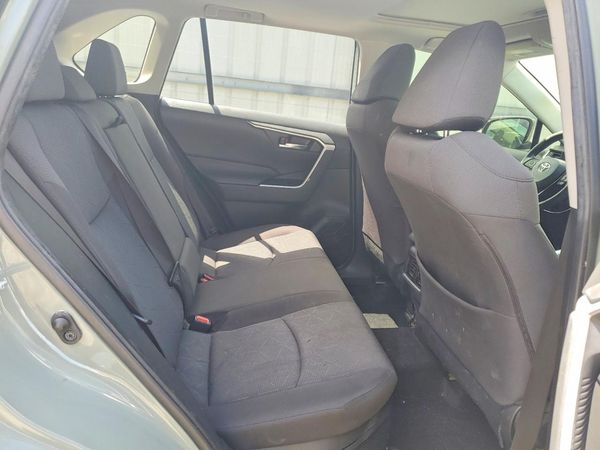 2021 TOYOTA RAV4 XLE HV