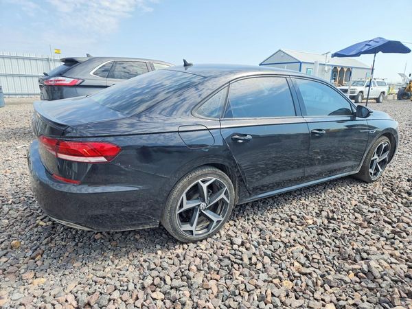 2020 VOLKSWAGEN PASSAT