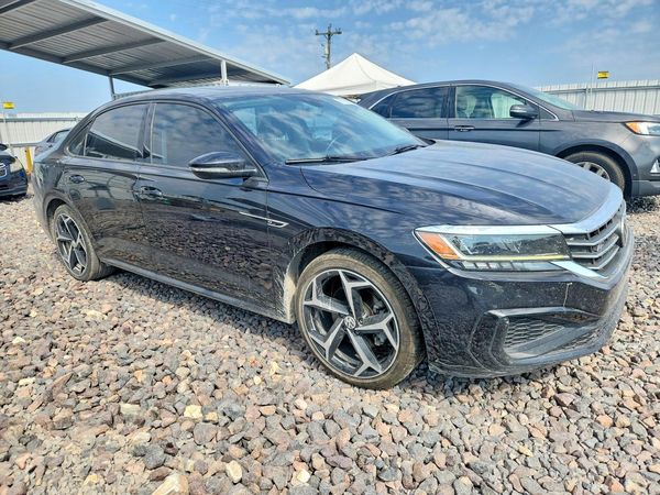 2020 VOLKSWAGEN PASSAT