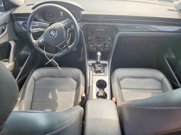 2020 VOLKSWAGEN PASSAT