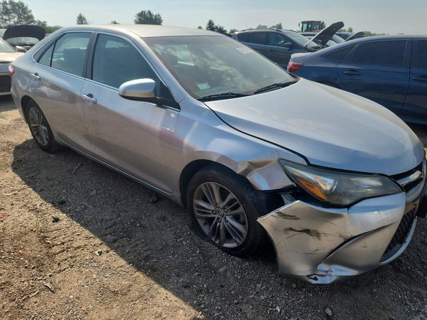 2015 TOYOTA CAMRY