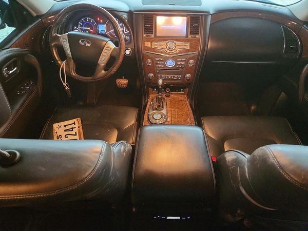 2017 INFINITI QX80