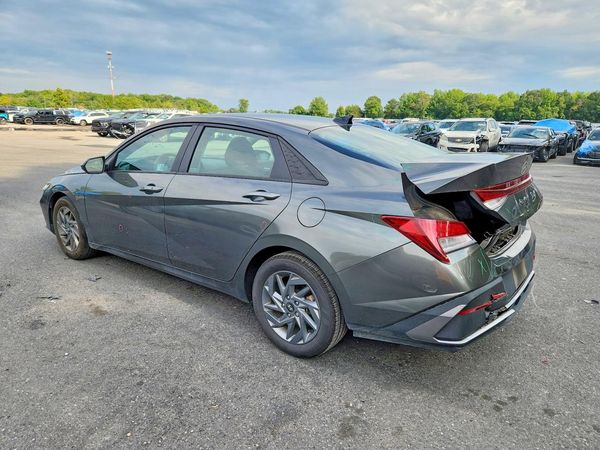 2024 HYUNDAI ELANTRA