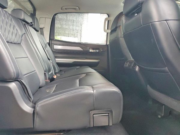 2020 TOYOTA TUNDRA Platinum Grade