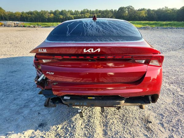 2022 KIA K5