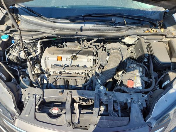 2012 HONDA CRV EX — Engine bay