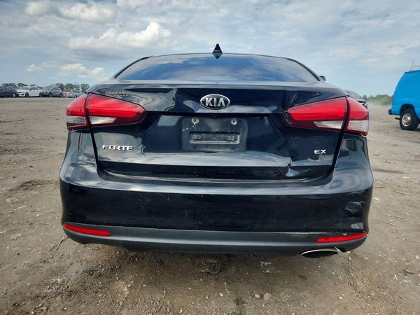 2017 KIA FORTE