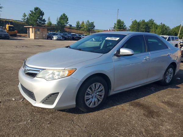 2014 TOYOTA CAMRY