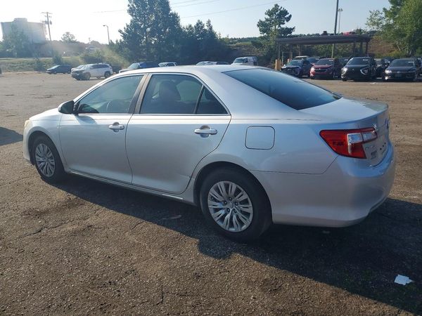 2014 TOYOTA CAMRY
