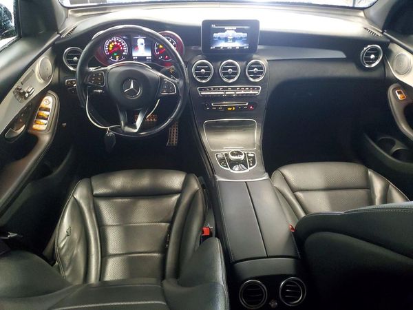 2019 MERCEDES-BENZ GLC
