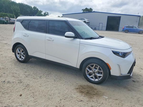 2023 KIA SOUL LX, S — Passenger 3/4