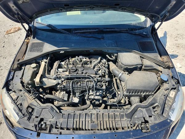 2015 VOLVO S60