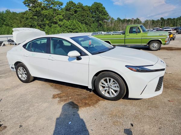 2026 TOYOTA CAMRY