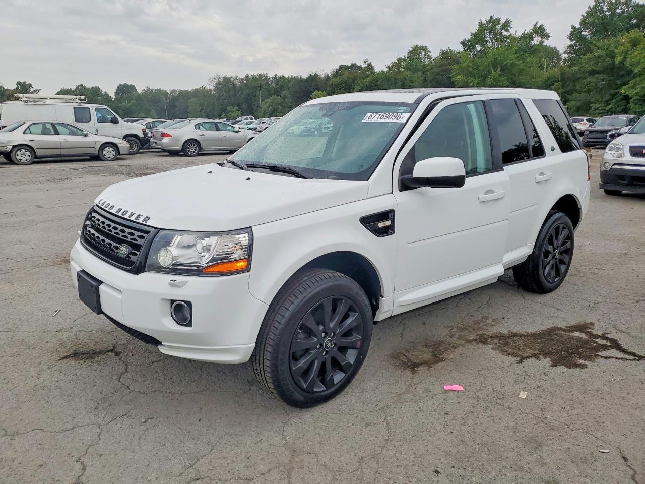 2015 LAND ROVER LR2 SE — Front 3/4