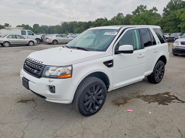 2015 LAND ROVER LR2 SE — Front 3/4