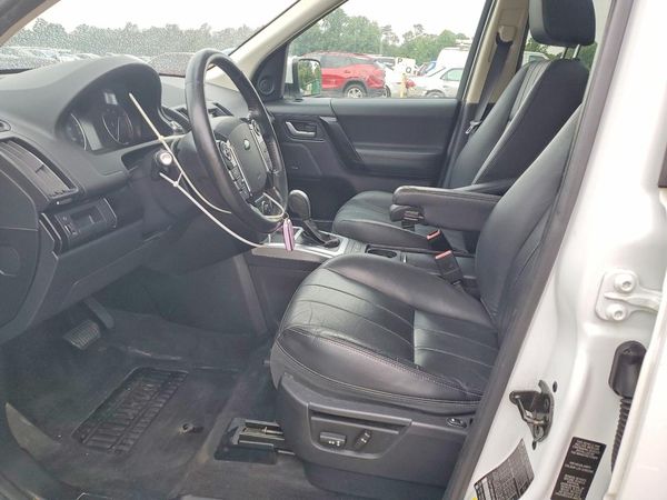2015 LAND ROVER LR2 SE — DENT