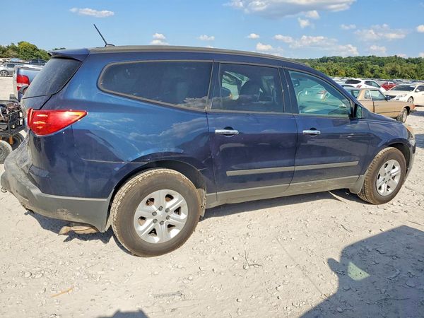 2012 CHEVROLET TRAVERSE LS