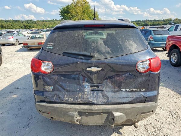 2012 CHEVROLET TRAVERSE LS