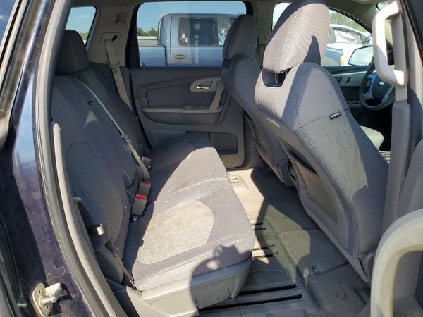 2012 CHEVROLET TRAVERSE LS