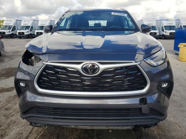 2023 TOYOTA HIGHLANDER