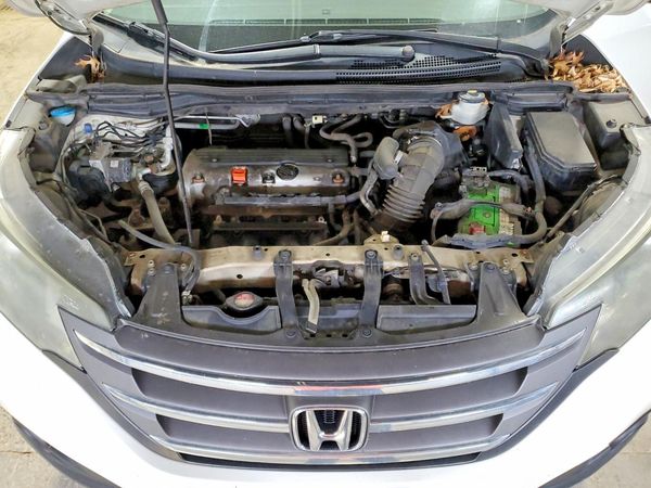 2012 HONDA CRV EX-L — Engine bay
