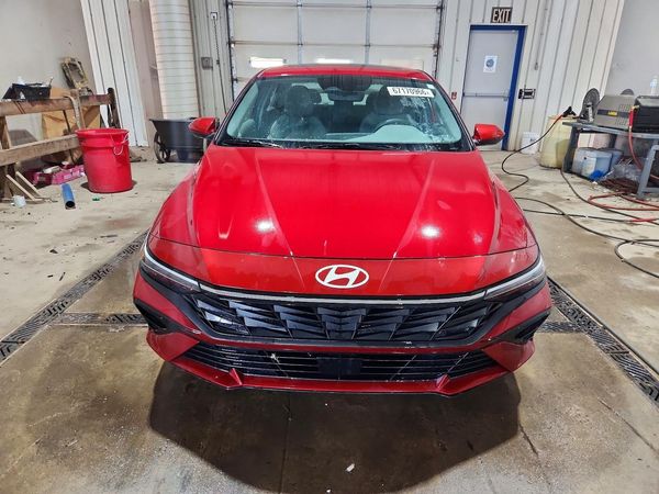 2025 HYUNDAI ELANTRA