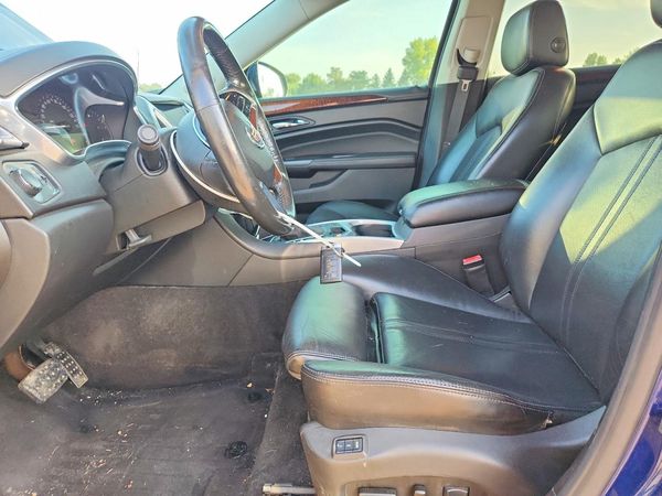 2013 CADILLAC SRX Luxury