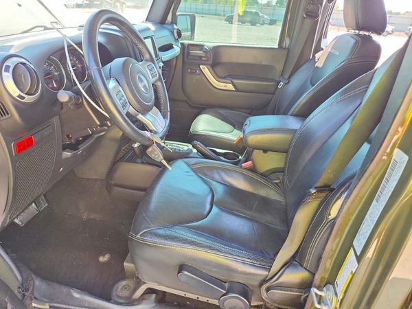 2015 JEEP WRANGLER UNLIMITED Rubicon — DENT