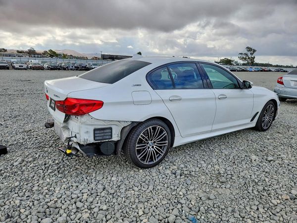2018 BMW 530E