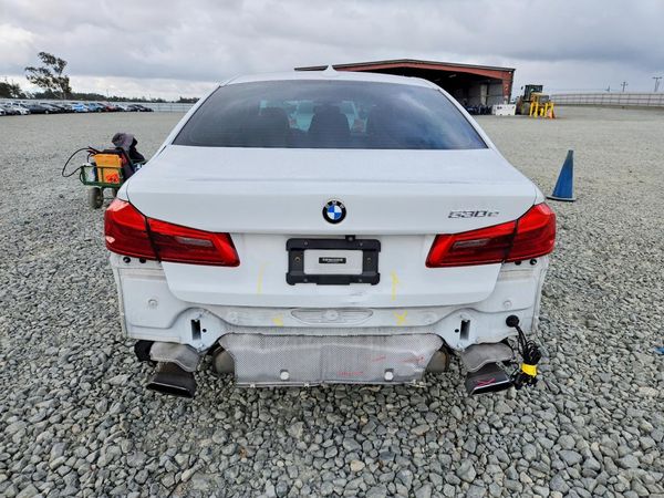 2018 BMW 530E
