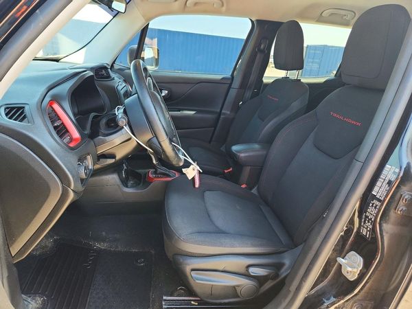 2017 JEEP RENEGADE Trailhawk