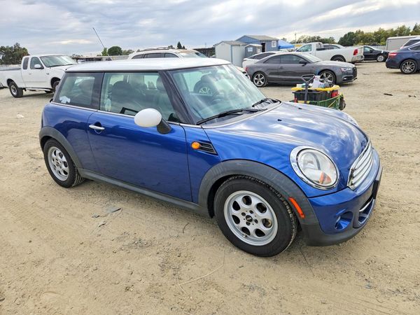 2013 MINI COOPER