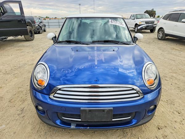 2013 MINI COOPER