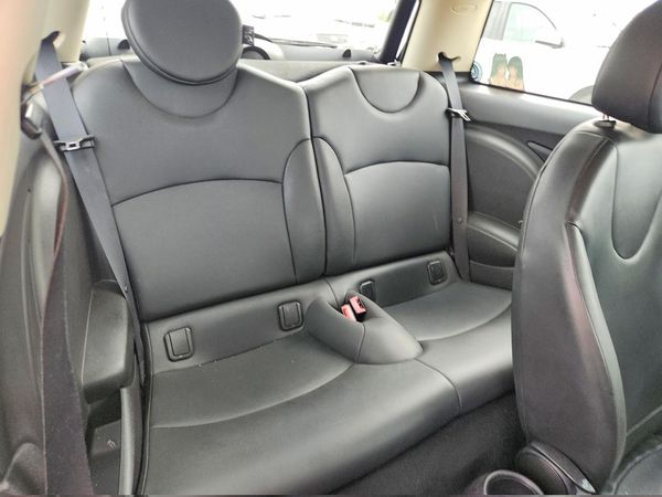2013 MINI COOPER