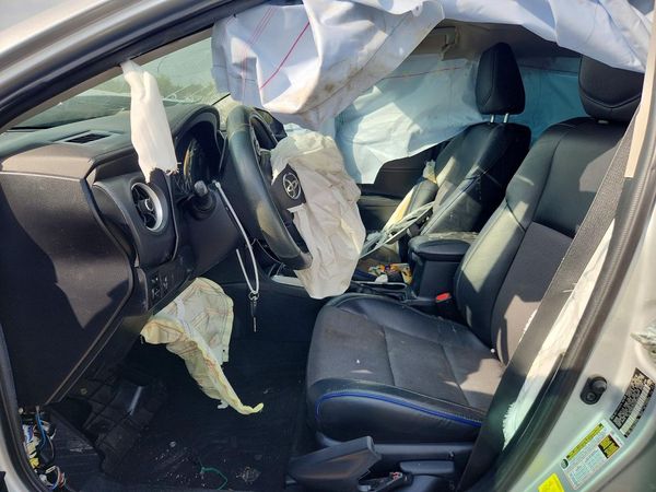 2017 TOYOTA COROLLA — DENT