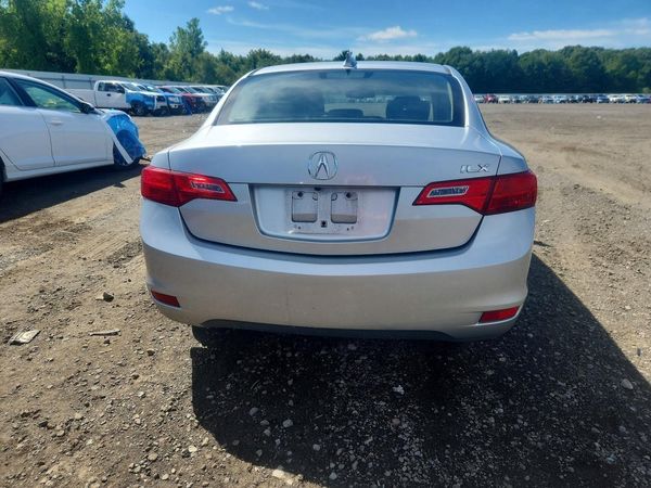 2013 ACURA ILX 20 PREMIUM