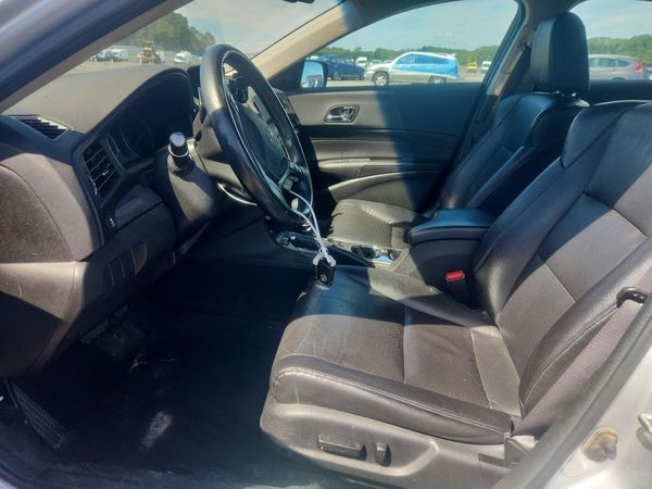 2013 ACURA ILX 20 PREMIUM