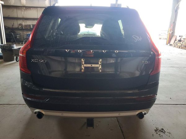 2019 VOLVO XC90