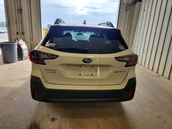 2022 SUBARU OUTBACK Premium