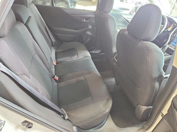2022 SUBARU OUTBACK Premium
