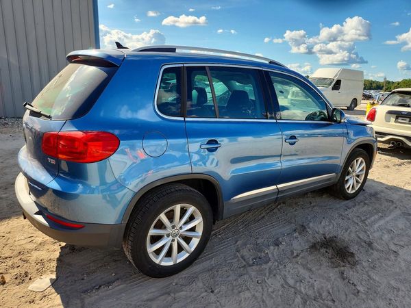 2017 VOLKSWAGEN TIGUAN