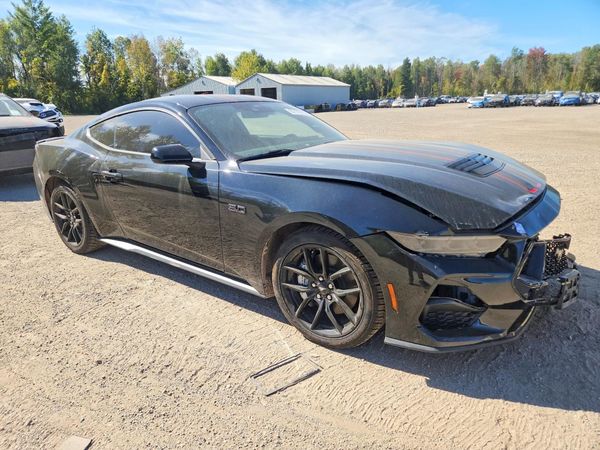 2024 FORD MUSTANG GT — Passenger 3/4