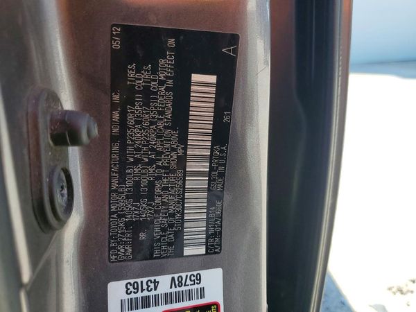 2012 TOYOTA SIENNA