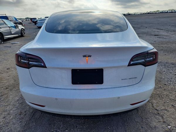 2022 TESLA MODEL 3 — DIRR